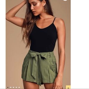 Revolve-BB Dakota Jack Green drawstring shorts-S